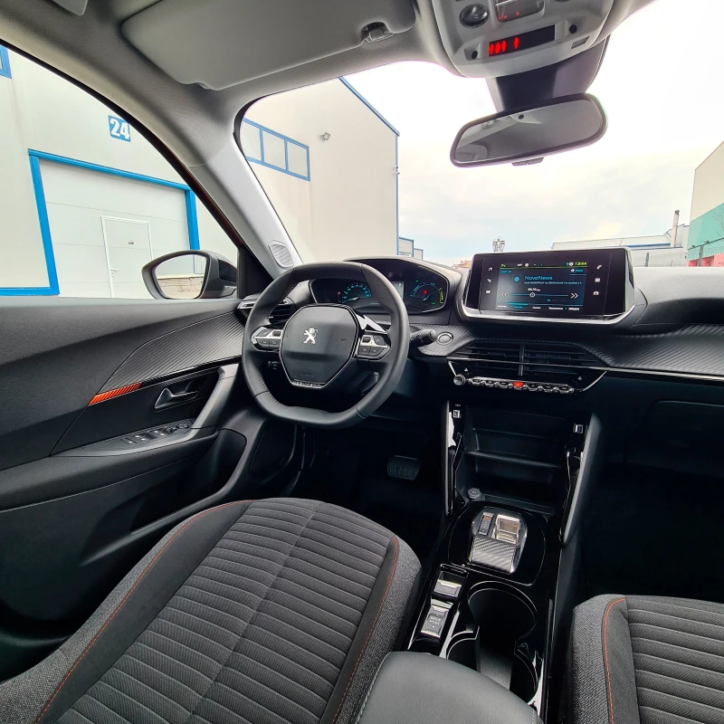 Peugeot 2008 e-Active Pack/Allure, снимка 9 - Автомобили и джипове - 44403662