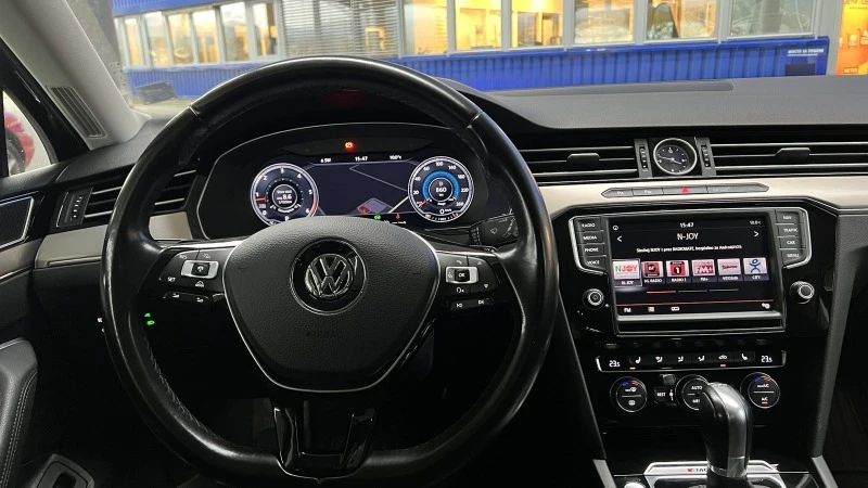 VW Passat 2.0 4motion, снимка 10 - Автомобили и джипове - 46826022