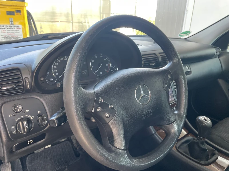 Mercedes-Benz C 180 Kompressor , снимка 11 - Автомобили и джипове - 47011495