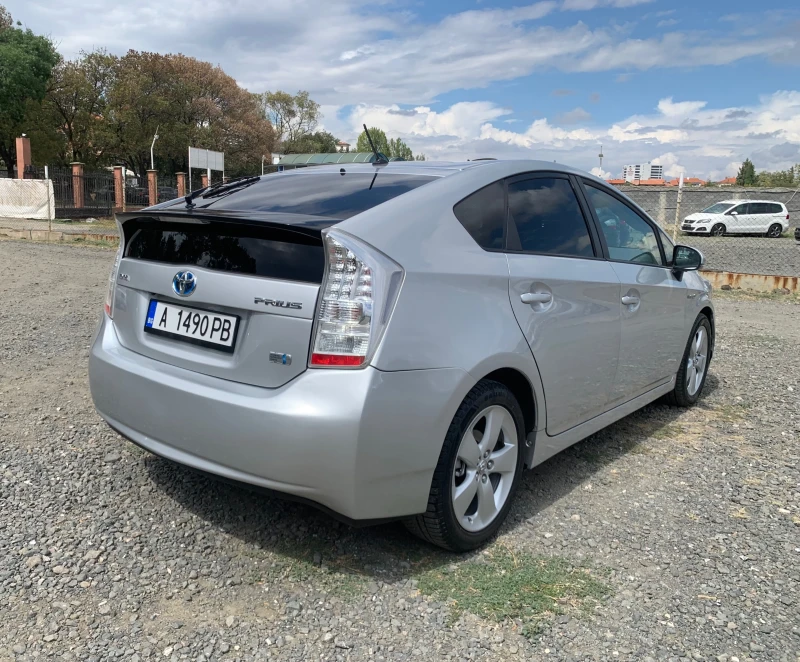 Toyota Prius III(ZVW30)1.8 Dual VVT-i(99/136к.с)eco-GPL EURO 5A, снимка 5 - Автомобили и джипове - 47064723