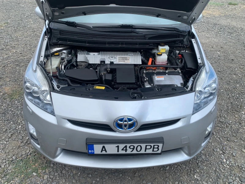 Toyota Prius III(ZVW30)1.8 Dual VVT-i(99/136к.с)eco-GPL EURO 5A, снимка 9 - Автомобили и джипове - 47064723