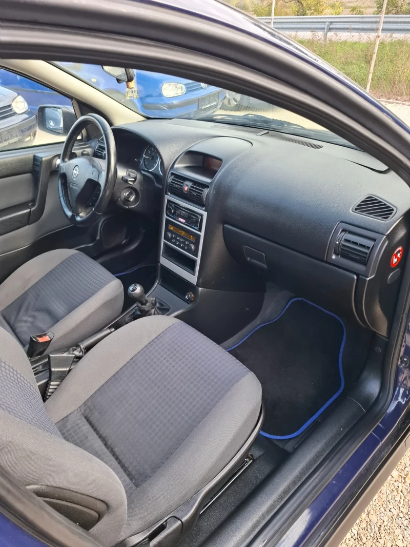 Opel Astra 1.6i, снимка 8 - Автомобили и джипове - 47689729