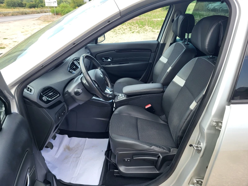 Renault Scenic 1.6dCi BOSE, снимка 9 - Автомобили и джипове - 51394844