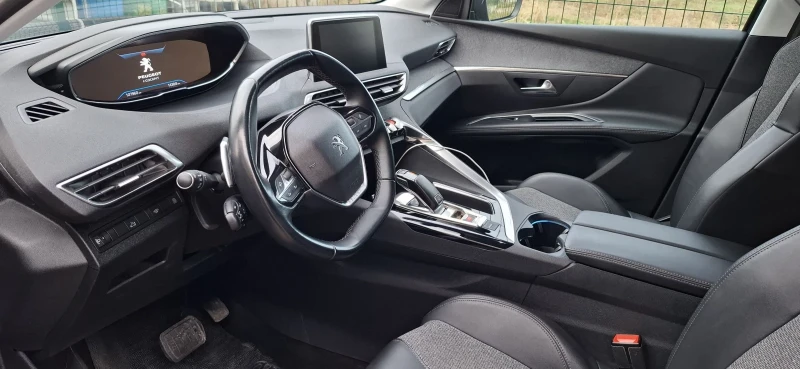 Peugeot 5008 Allure 1.2 PureTech, снимка 8 - Автомобили и джипове - 52475596
