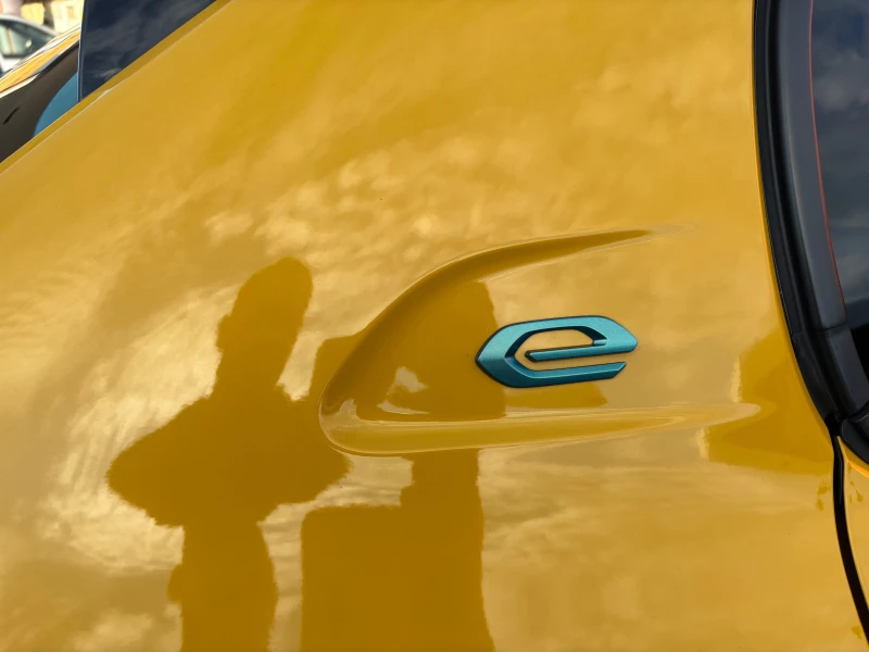 Peugeot 208 e💥електрик💥спорт💥, снимка 14 - Автомобили и джипове - 52577574