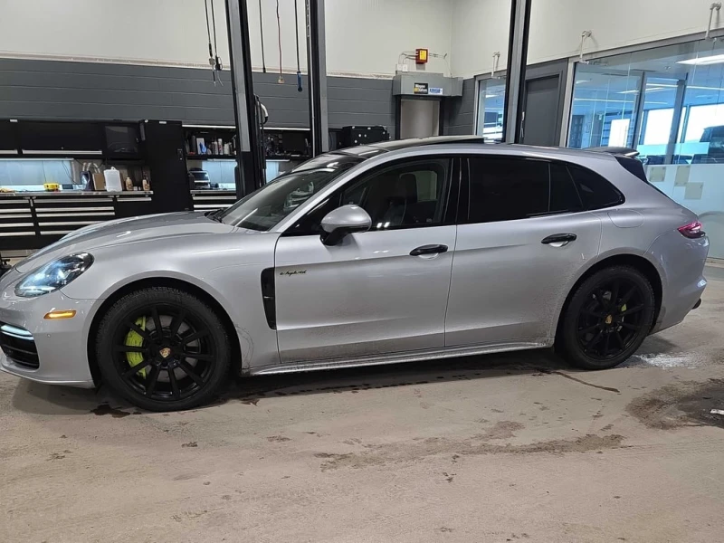 Porsche Panamera 4  CARFAX, снимка 2 - Автомобили и джипове - 53304694