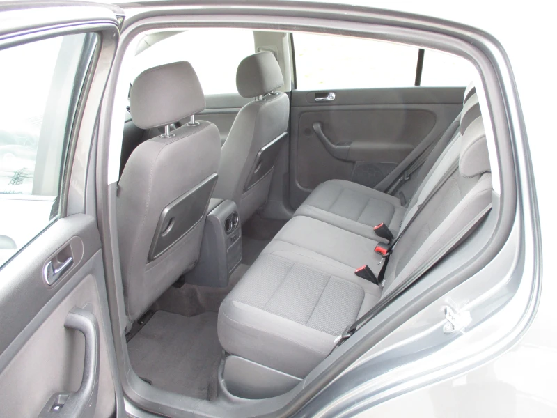 VW Golf Plus 2.0TDI/140кс./6-СКОРОСТИ/КАТО НОВА, снимка 11 - Автомобили и джипове - 53424561