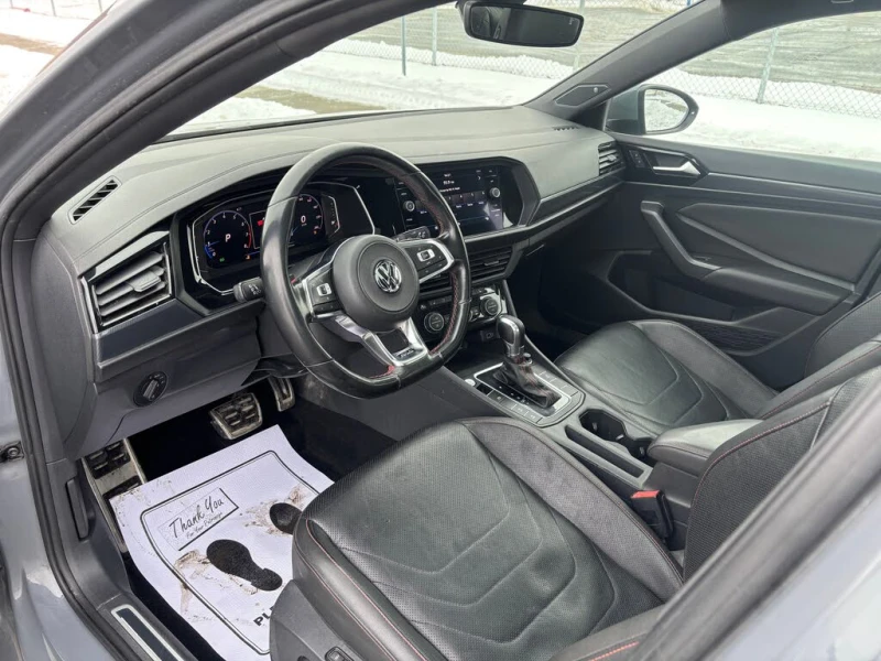 VW Jetta GLI S FWD* АвтоКредит* (Цена до БГ) , снимка 11 - Автомобили и джипове - 53448264