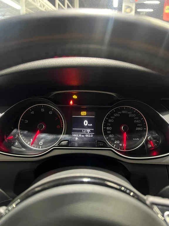 Audi A4 2014 Komfort * CARFAX * БЕЗ ПЪРВОНАЧАЛНА ВНОСКА - изображение 8