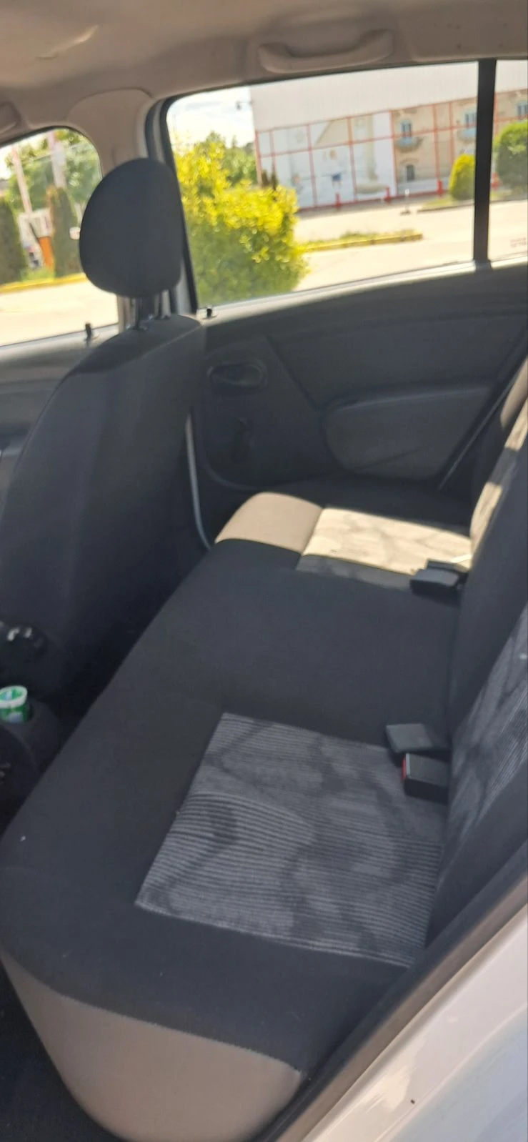 Dacia Sandero, снимка 4 - Автомобили и джипове - 54751679