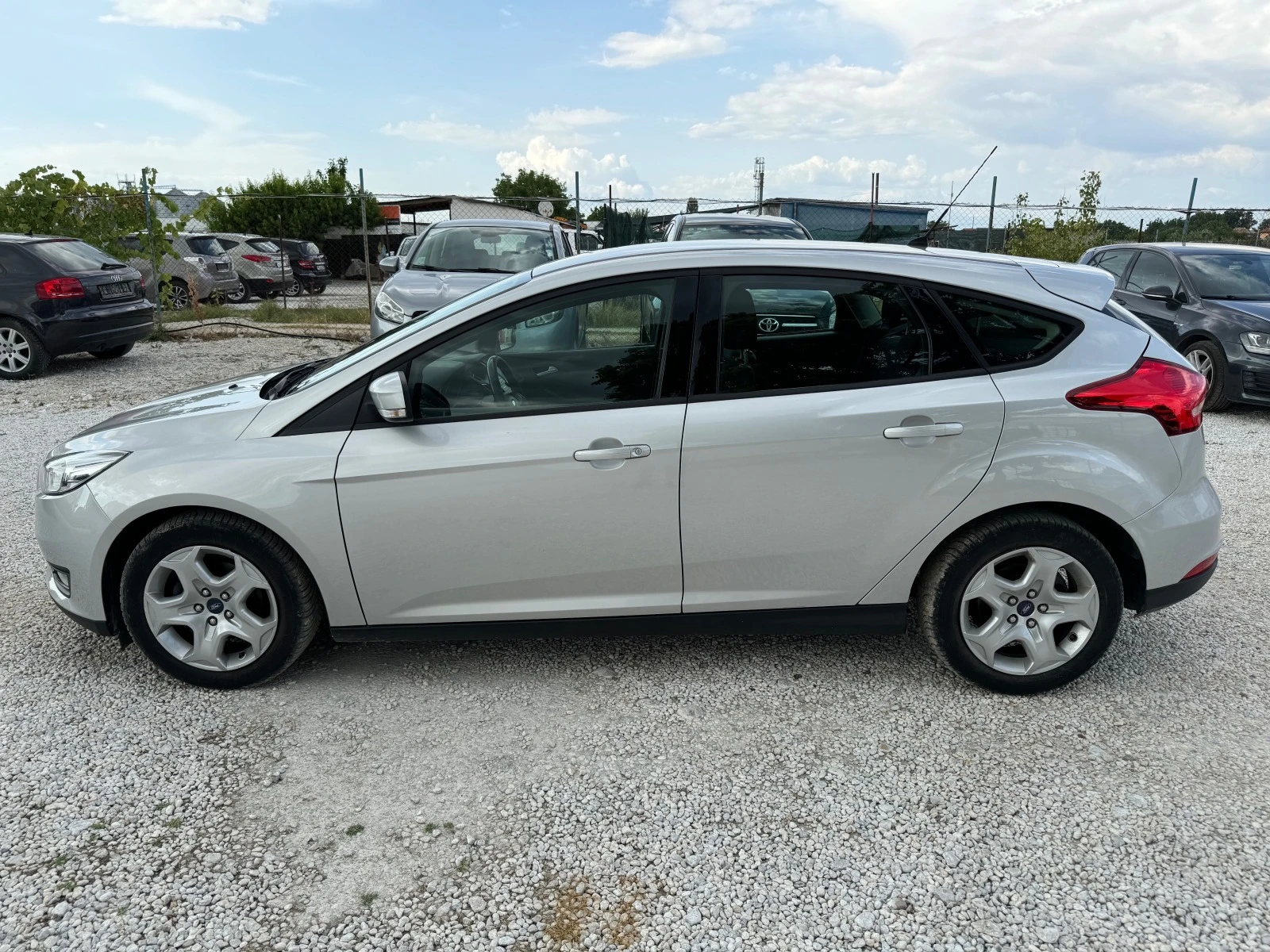 Ford Focus 1.0i- ECOBOOST-LED - изображение 2