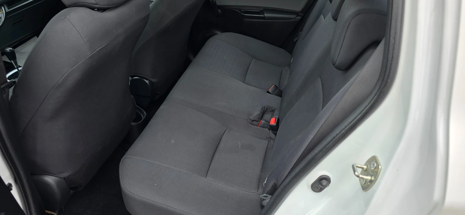 Toyota Yaris 1.5.HiBRIT.AVTOMAT - изображение 10