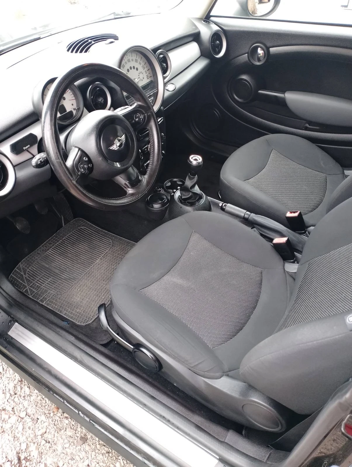 Mini Clubman 1.6d 90 - изображение 8