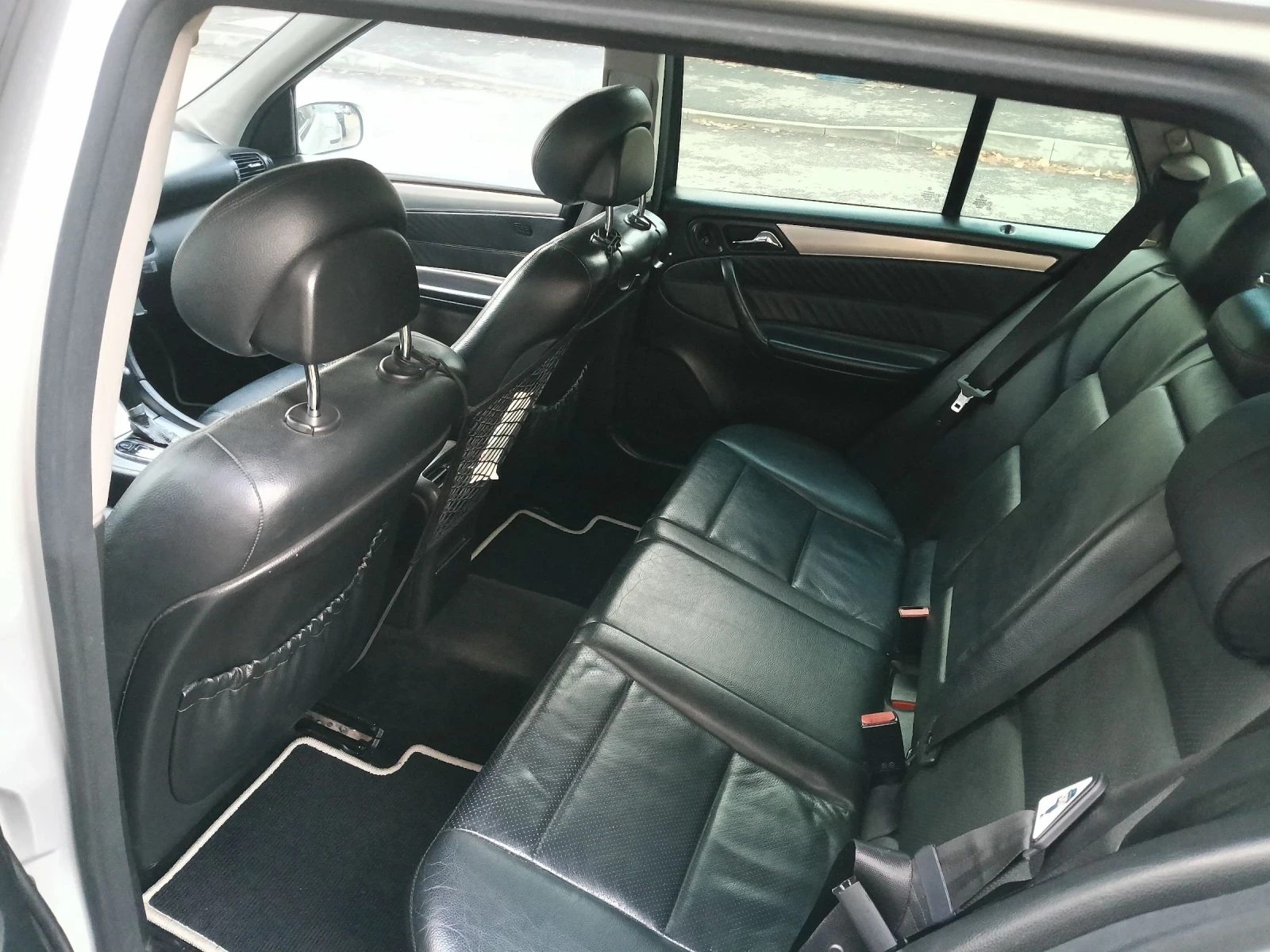 Mercedes-Benz C 220  - изображение 9