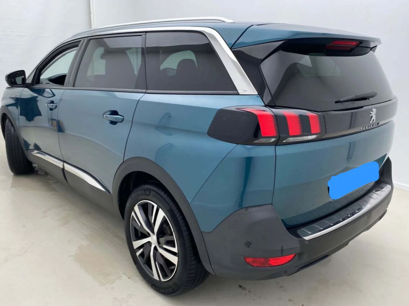 Peugeot 5008 Allure 1.2 PureTech | Mobile.bg   3