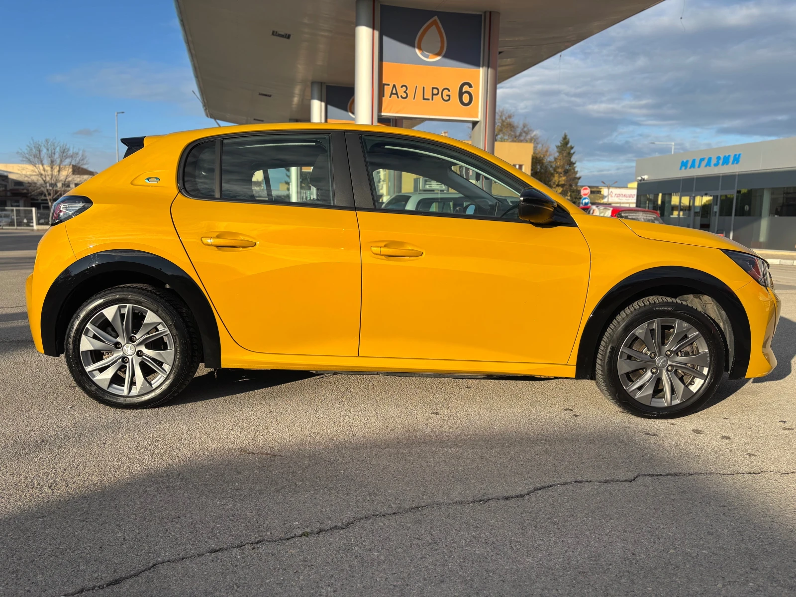 Peugeot 208 e💥електрик💥спорт💥 - изображение 6