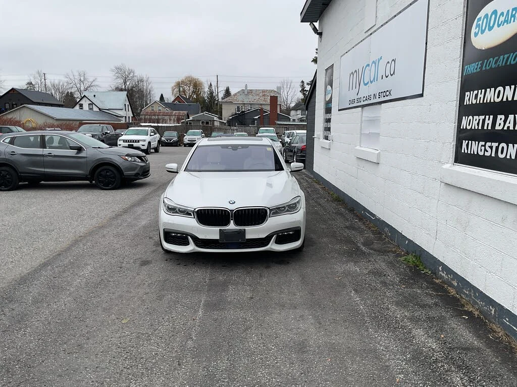 BMW 750 ОБДУХВАНЕ* 360 КАМЕРА* ПАНОРАМА*  - изображение 2