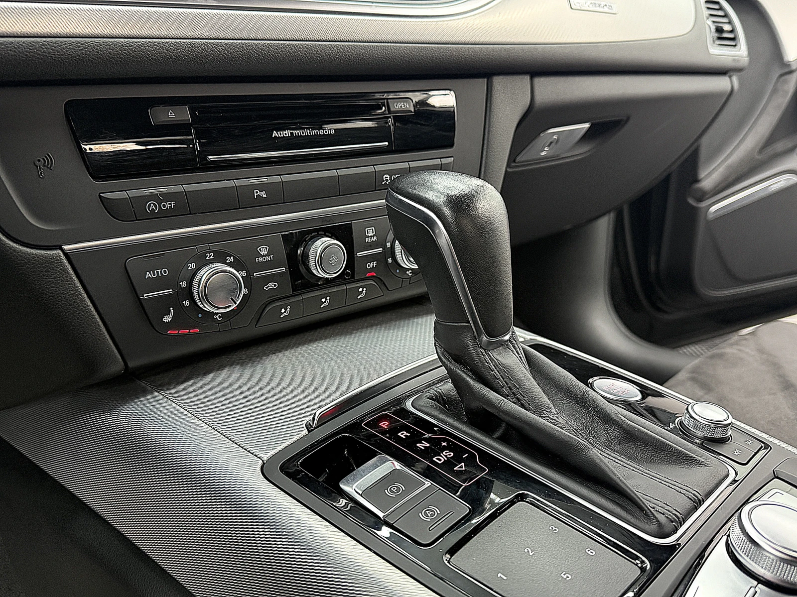 Audi A6 + + + S-line/FACE/START STOP/BOSE/СОБСТВЕН ЛИЗИНГ, снимка 15 - Автомобили и джипове - 53723612