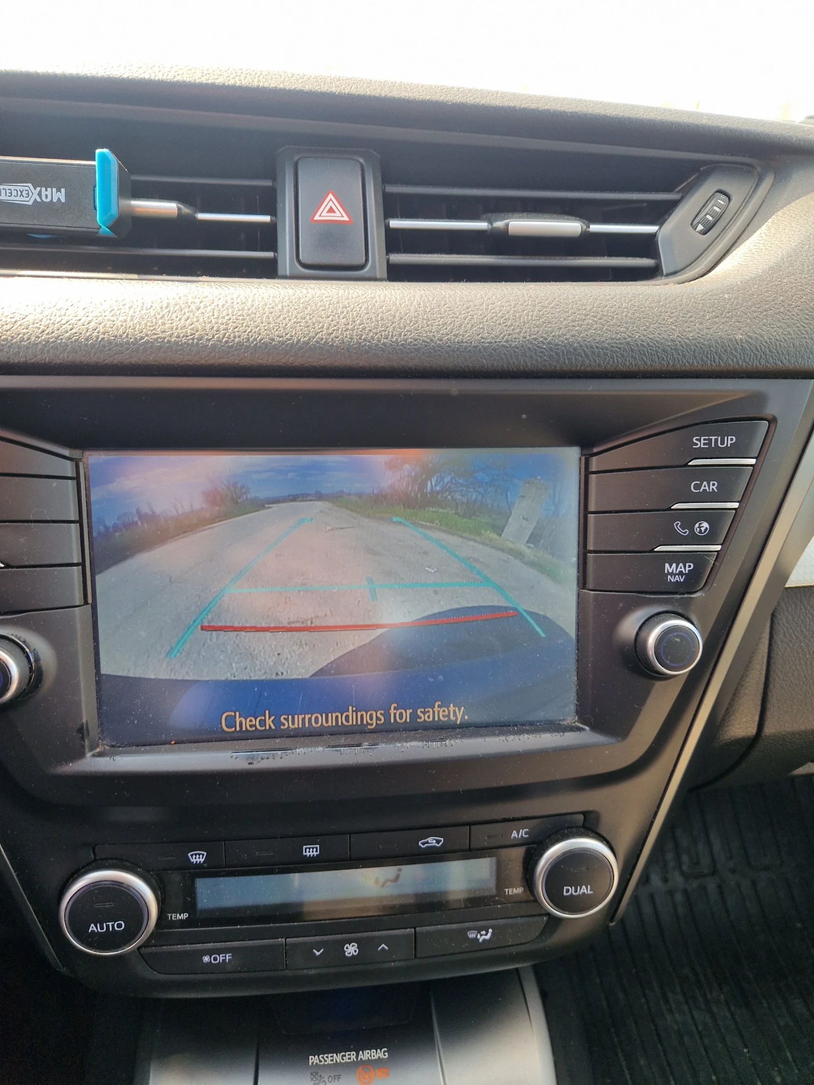 Toyota Avensis 1.6d4d, снимка 11 - Автомобили и джипове - 54098628