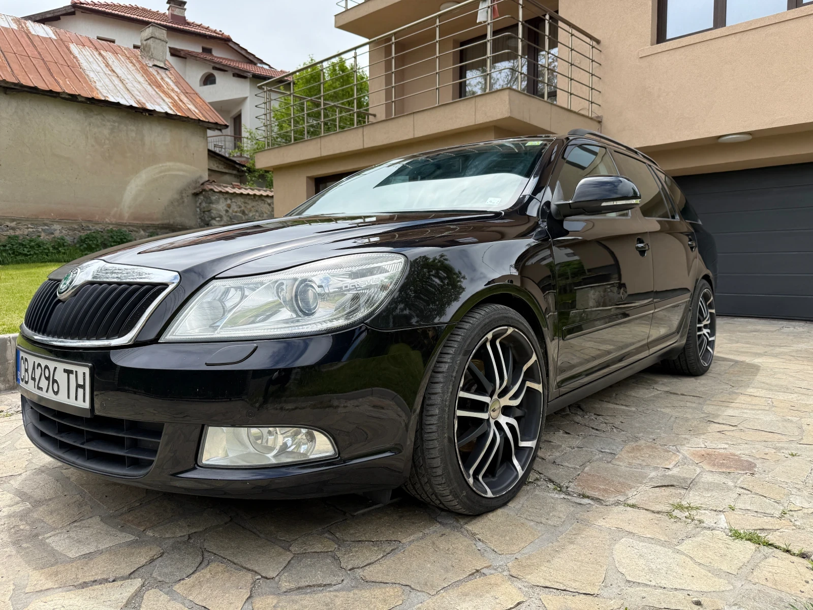 Skoda Octavia 1.8 TSI, снимка 2 - Автомобили и джипове - 54183886