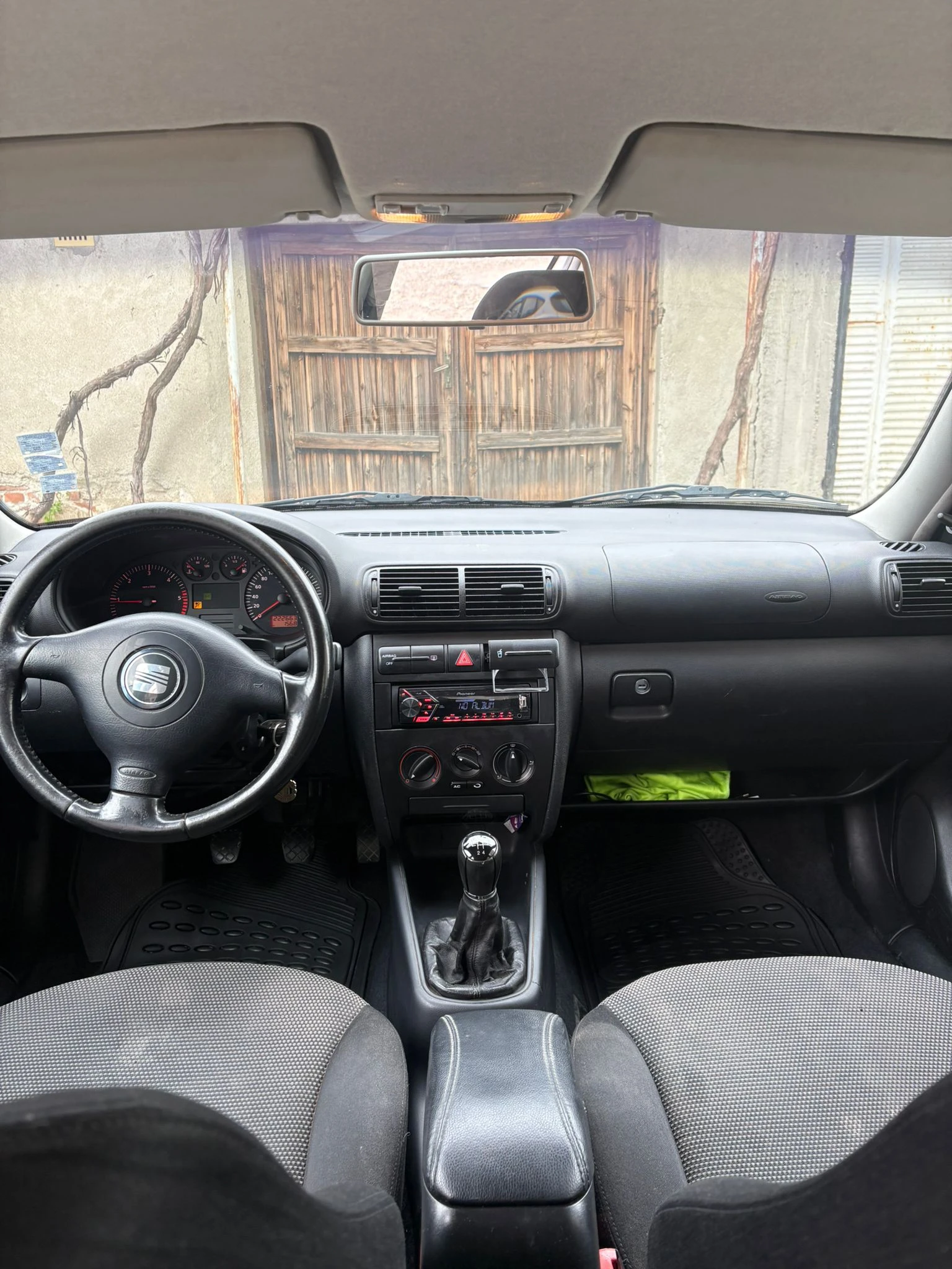 Seat Leon, снимка 9 - Автомобили и джипове - 54215293