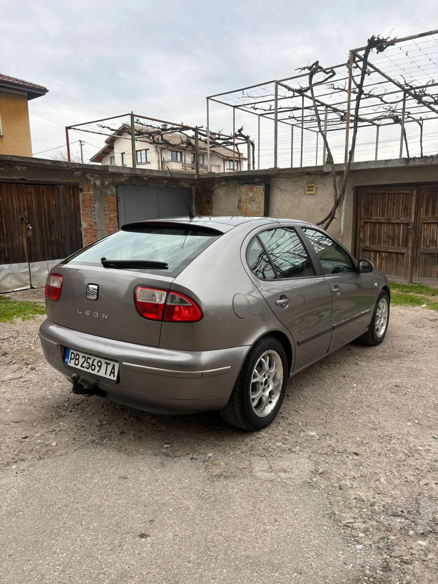 Seat Leon, снимка 5 - Автомобили и джипове - 54215293