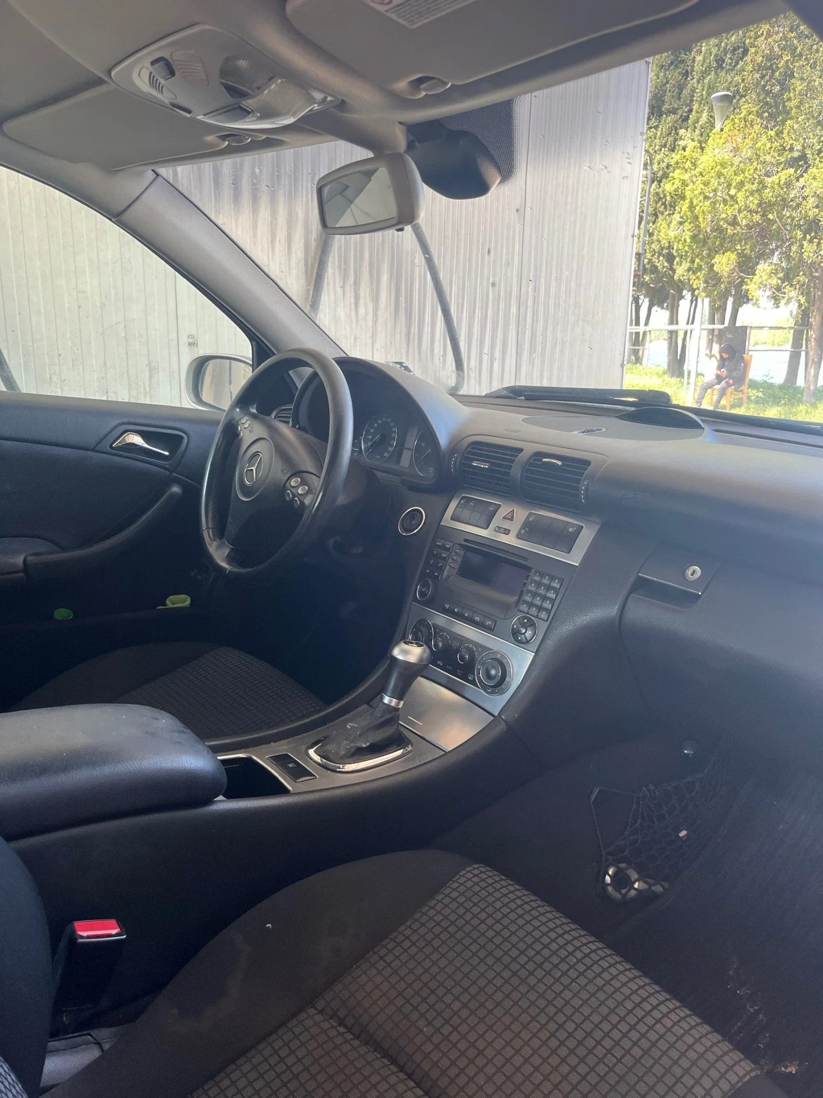 Mercedes-Benz C 200 Sport coupe cdi, снимка 6 - Автомобили и джипове - 54516508