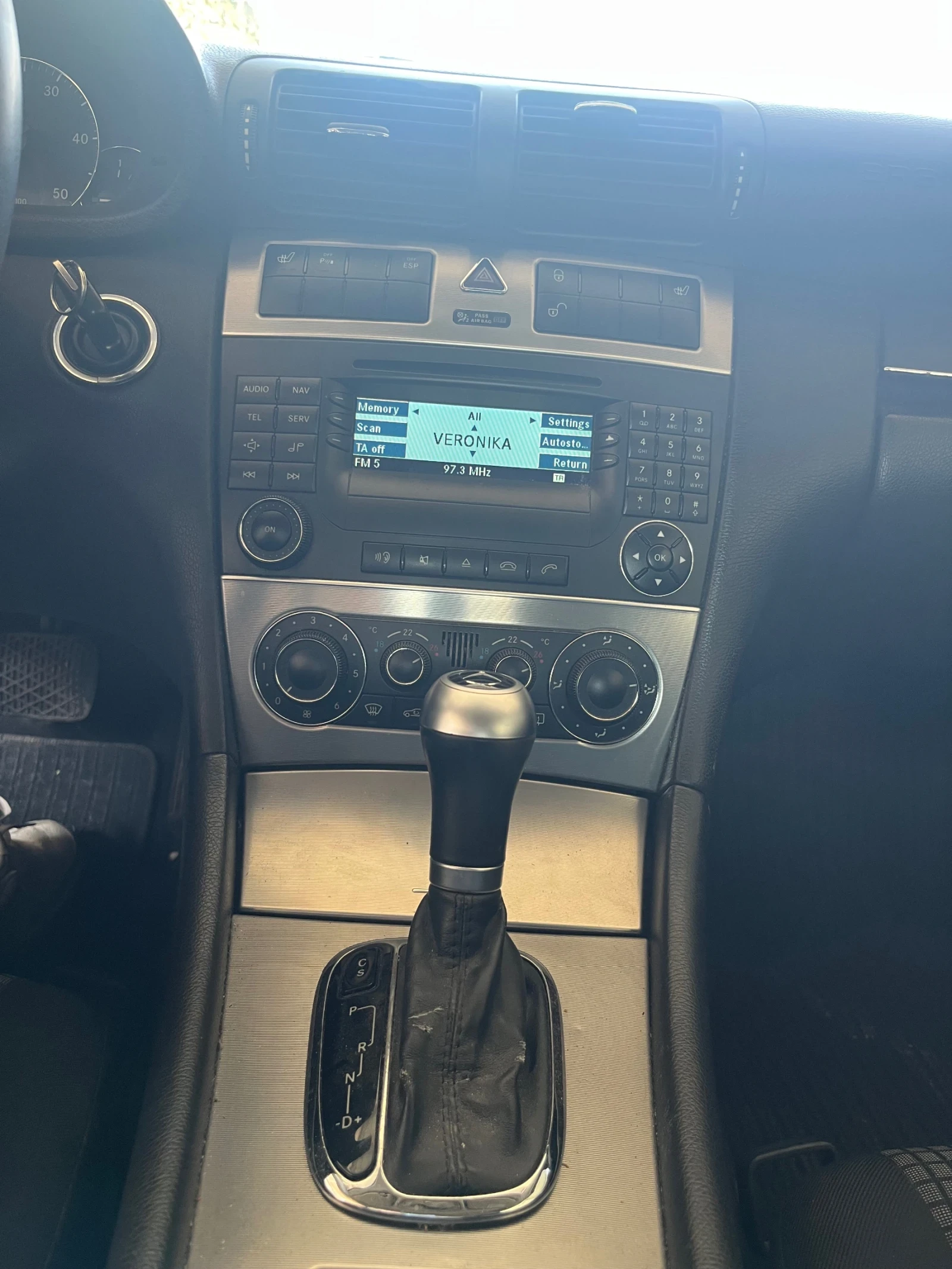 Mercedes-Benz C 200 Sport coupe cdi, снимка 8 - Автомобили и джипове - 54516508