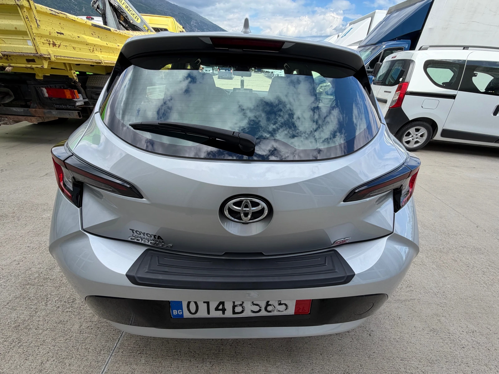 Toyota Corolla SE!ТОП!, снимка 5 - Автомобили и джипове - 54745762