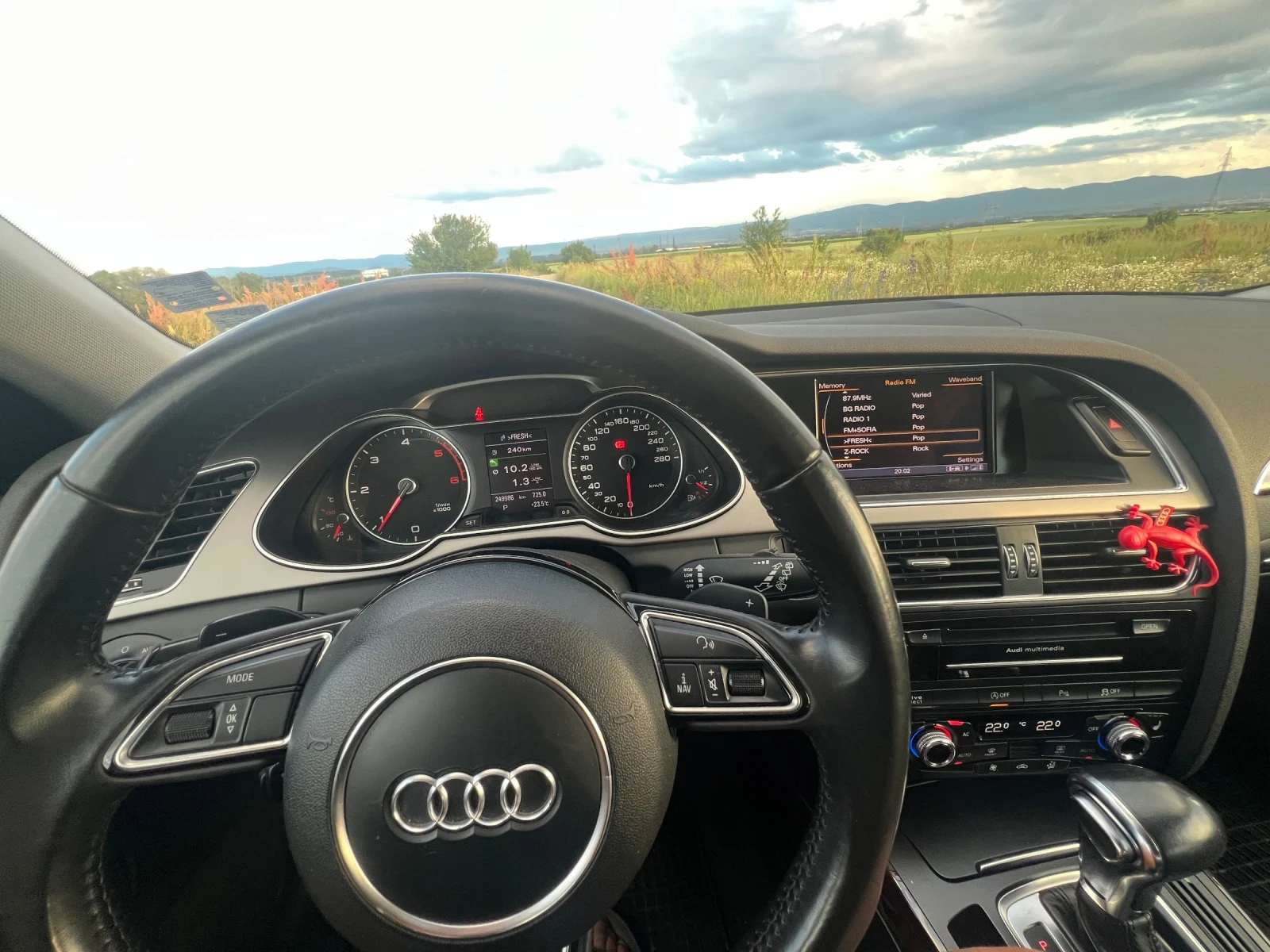 Audi A4 B8.5, снимка 15 - Автомобили и джипове - 54811988