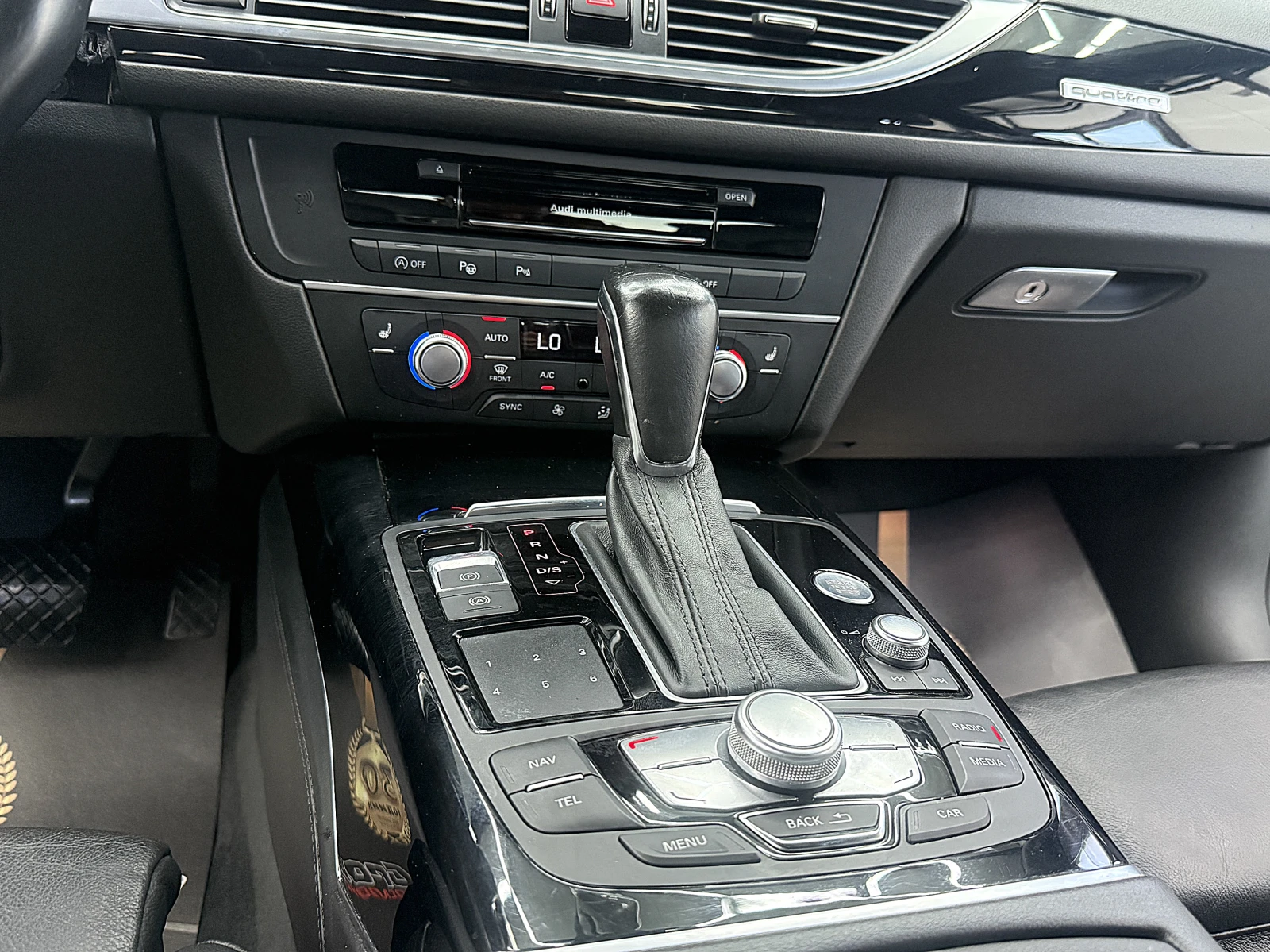 Audi A6 FACE/S-line/KAMERA/START STOP/СОБСТВЕН ЛИЗИНГ, снимка 15 - Автомобили и джипове - 54837362