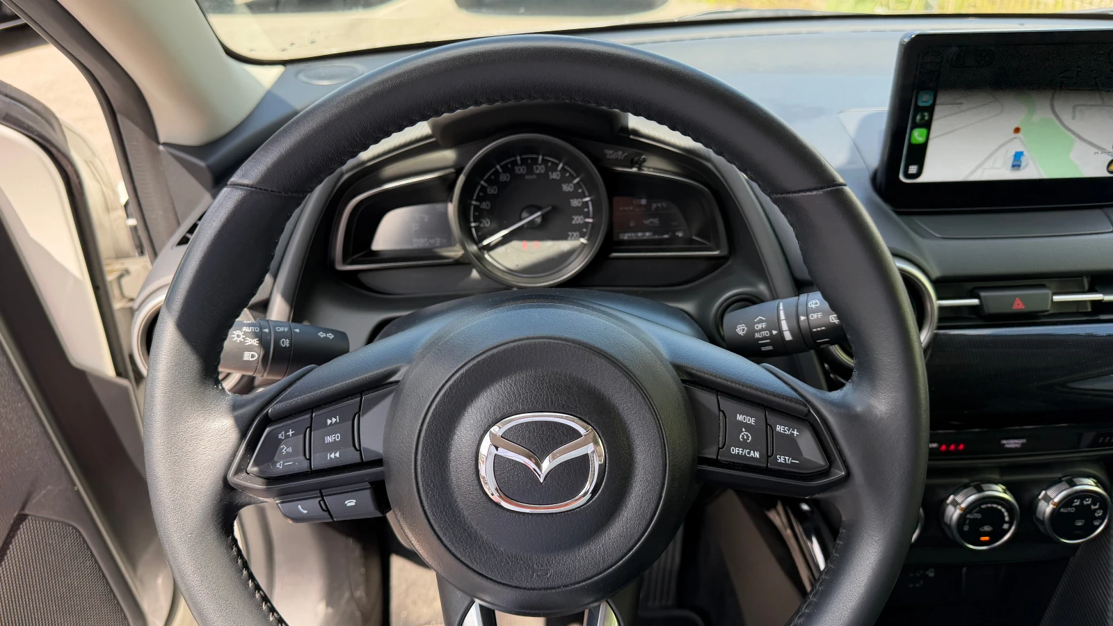 Mazda 2 1.5 SkyActiv Exclusive Line, снимка 14 - Автомобили и джипове - 54971945