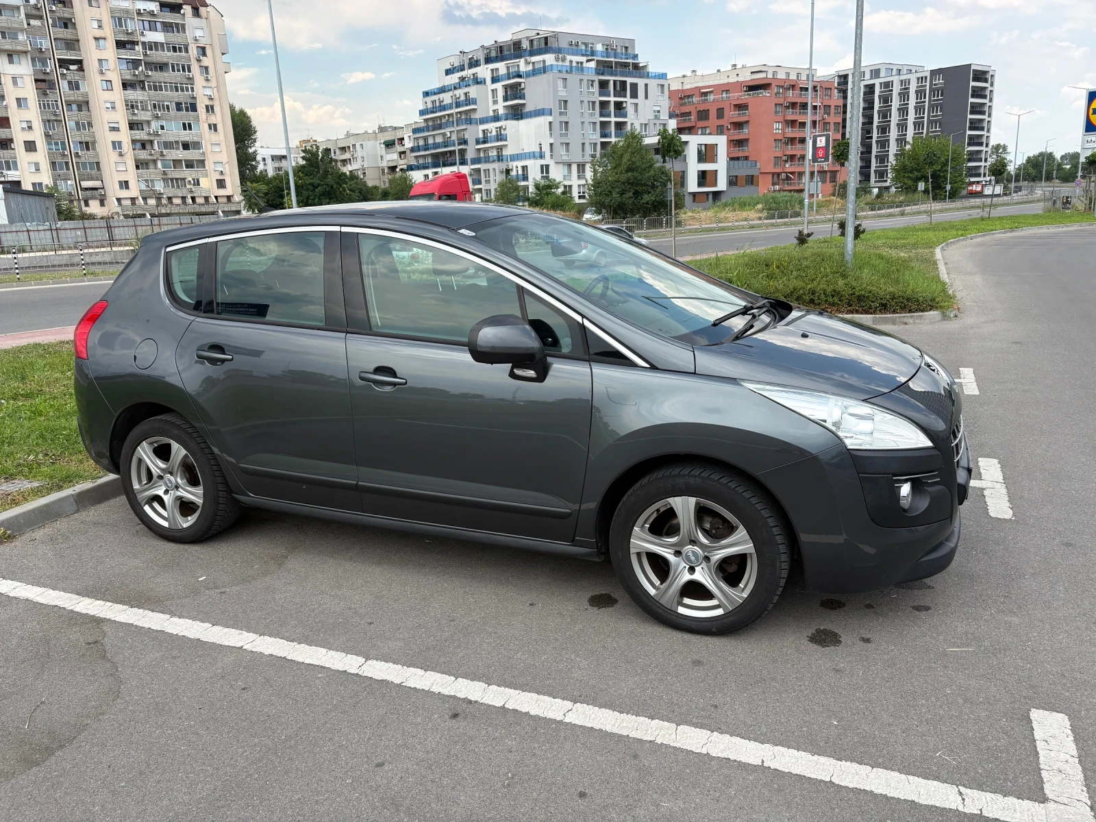 Peugeot 3008 1.6 HDI, снимка 4 - Автомобили и джипове - 55061063