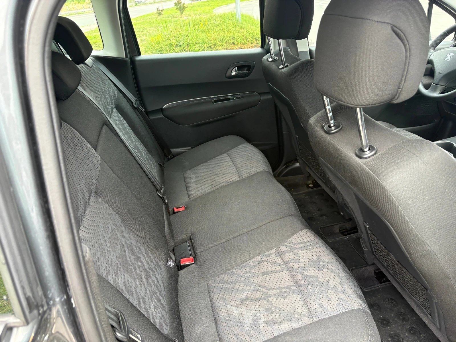 Peugeot 3008 1.6 HDI, снимка 8 - Автомобили и джипове - 55061063