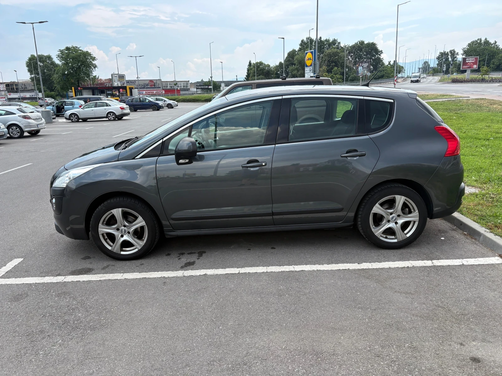 Peugeot 3008 1.6 HDI, снимка 2 - Автомобили и джипове - 55061063