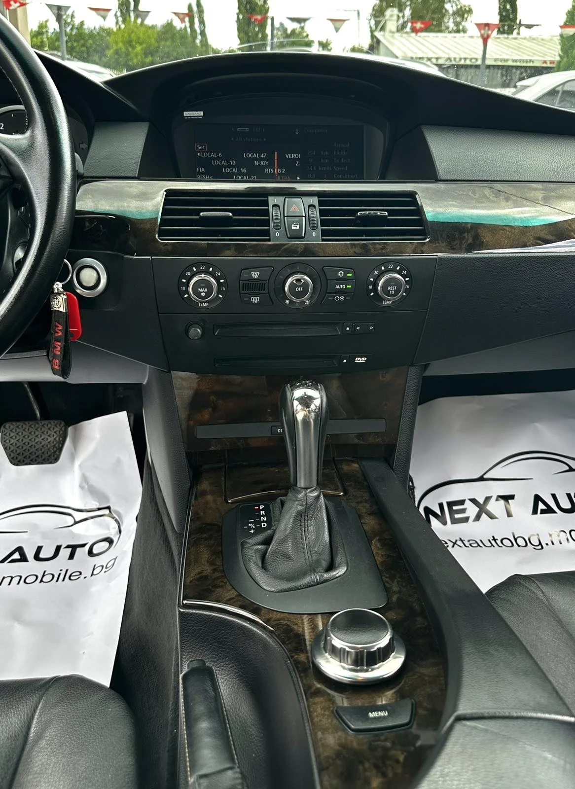 BMW 530 3.0XD 231HP КОЖА НАВИ АВТОМАТ КСЕНОН, снимка 11 - Автомобили и джипове - 55395187