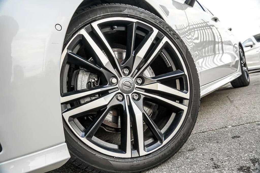 Volvo S60 B5 R-Design, снимка 3 - Автомобили и джипове - 55404393