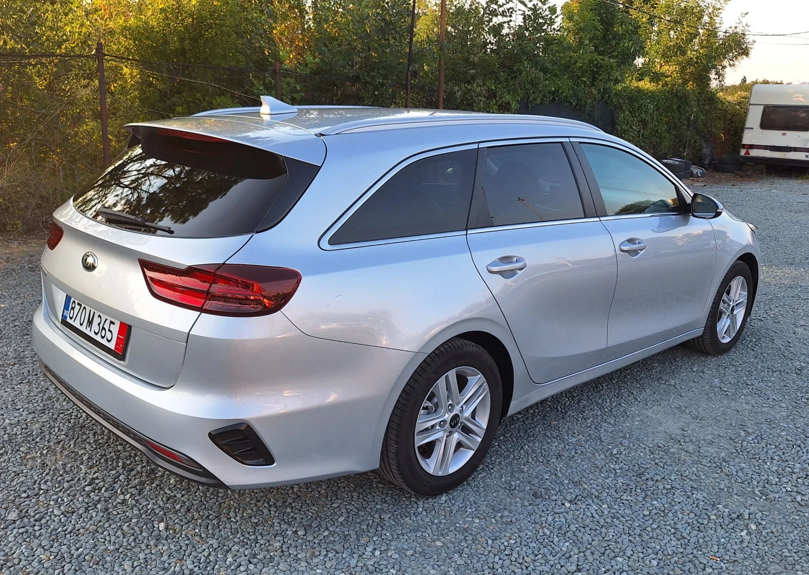 Kia Ceed 1.6-136кс.ВСИЧКИ ЕКСТРИ, снимка 3 - Автомобили и джипове - 55580220
