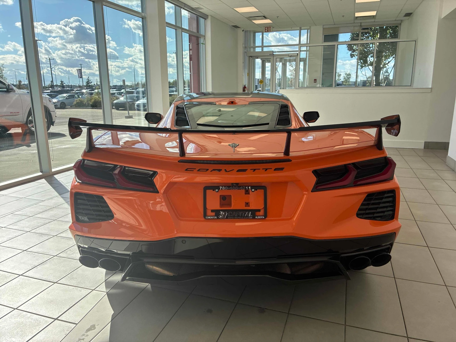 Chevrolet Corvette 2LT * CARFAX * АВТОКРЕДИТ БЕЗ ПЪРВОНАЧАЛНА ВНОСКА*, снимка 4 - Автомобили и джипове - 56112244