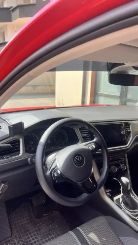 VW T-Roc | Mobile.bg    12