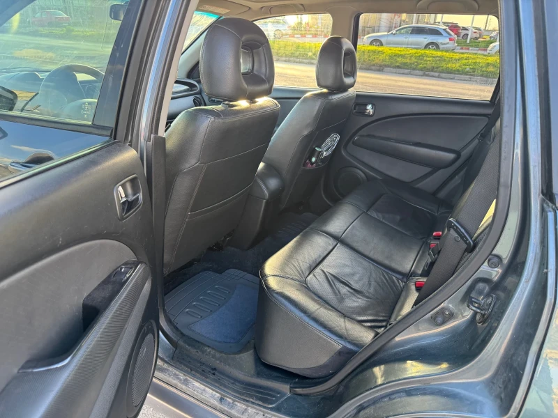 Mitsubishi Outlander 2.4 Бензин/Газ 4х4, снимка 8 - Автомобили и джипове - 52553030