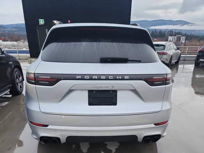 Porsche Cayenne 2019 S * CARFAX * БЕЗ ПЪРВОНАЧАЛНА ВНОСКА, снимка 5 - Автомобили и джипове - 52744590