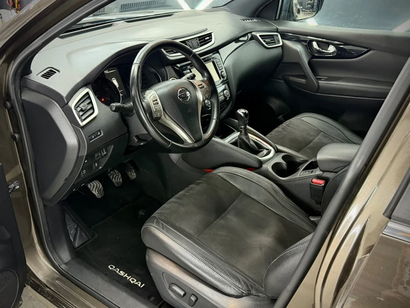 Nissan Qashqai 1.6dci* 4x4* TEKNA* Панорама* Кожа* Нави* Подгрев*, снимка 7 - Автомобили и джипове - 53541948