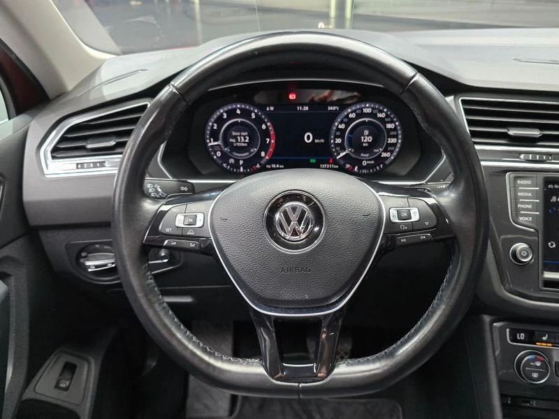 VW Tiguan 2.0 TSI 4Motion| 180к.с., снимка 13 - Автомобили и джипове - 56105092