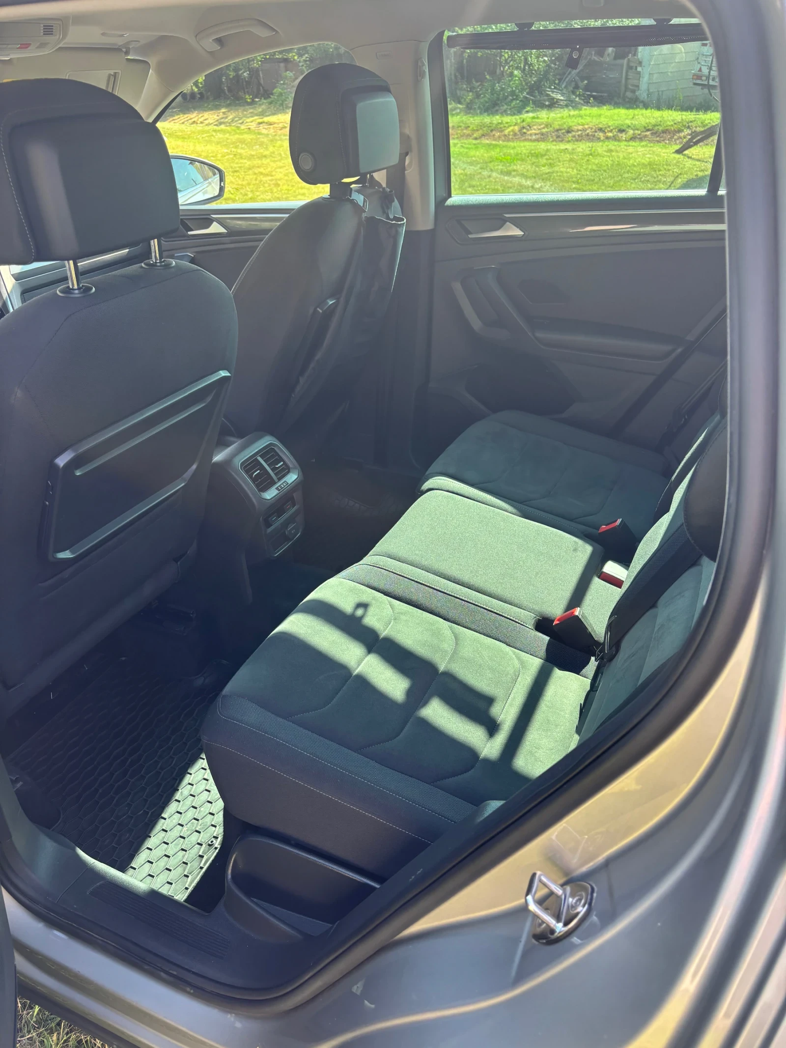VW Tiguan 2.0 - изображение 9