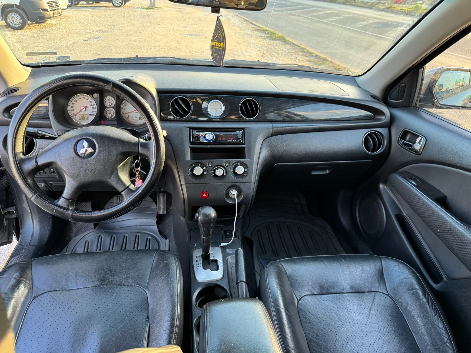 Mitsubishi Outlander 2.4 Бензин/Газ 4х4 - изображение 6