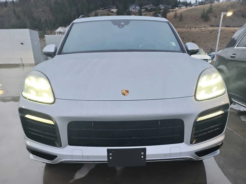 Porsche Cayenne 2019 S * CARFAX * БЕЗ ПЪРВОНАЧАЛНА ВНОСКА - изображение 2