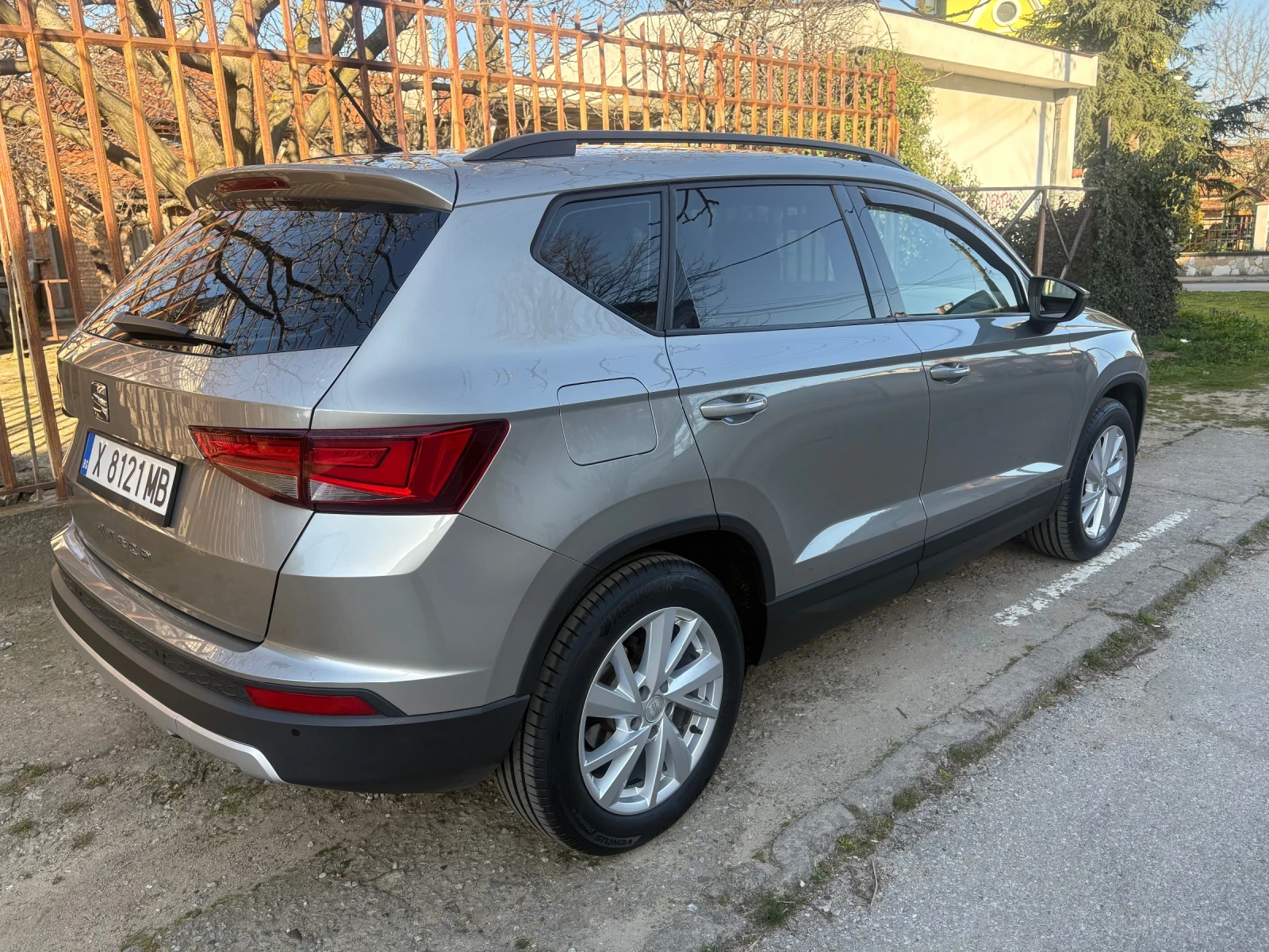 Seat Ateca 1.6 TDI  LED, снимка 15 - Автомобили и джипове - 54510726