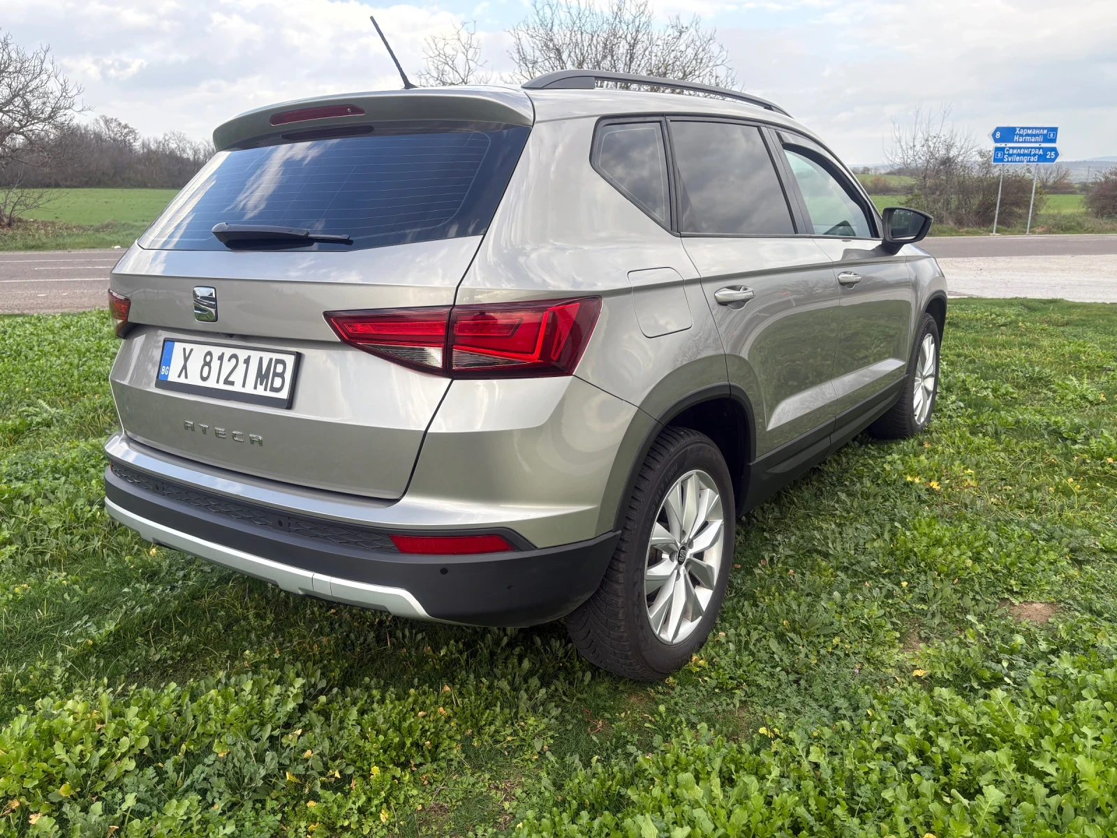 Seat Ateca 1.6 TDI  LED, снимка 7 - Автомобили и джипове - 54510726