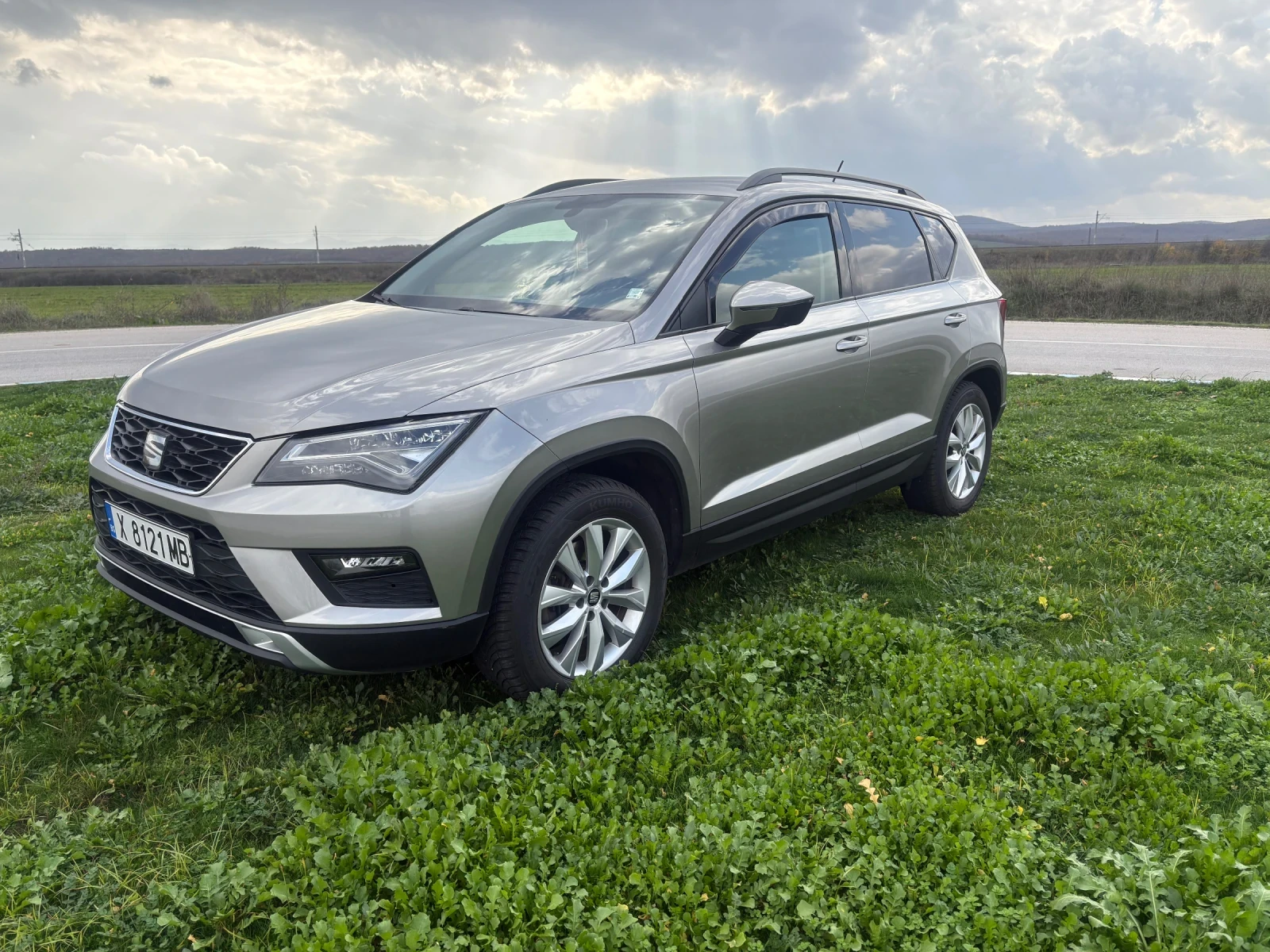 Seat Ateca 1.6 TDI  LED, снимка 2 - Автомобили и джипове - 54510726